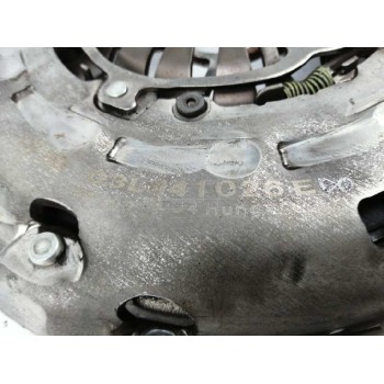 Recambio de maza embrague para volkswagen crafter caja cerrada caja cerrada 30 batalla corta referencia OEM IAM 03L141018F SIN D