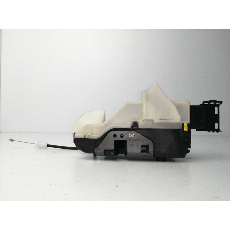 Recambio de cerradura puerta delantera izquierda para peugeot partner kombi 1.6 blue-hdi fap referencia OEM IAM 828406  