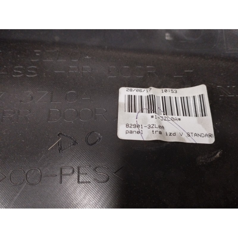 GUARNECIDO PUERTA TRASERA IZQUIERDA OBSERVAR FOTOS NEGRO