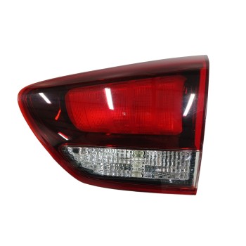 PILOTO TRASERO DERECHO INTERIOR 92404A4 