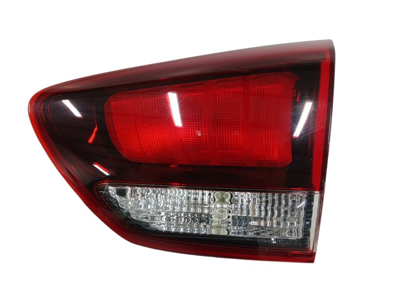 Recambio de piloto trasero derecho interior para kia carens ( ) 1.7 crdi cat referencia OEM IAM 92404A4 Recambio de piloto trasero derecho interior para kia carens ( ) 1.7 crdi cat referencia OEM IAM 92404A4