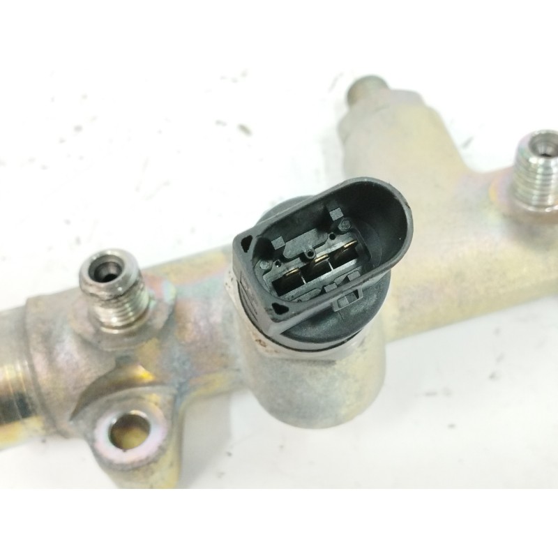 RAMPA INYECTORA F00R001650