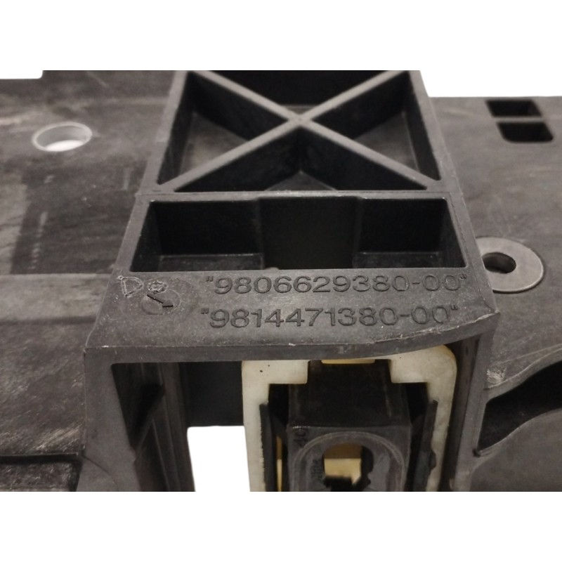 TRAVESAÑO SUPERIOR 9806604180