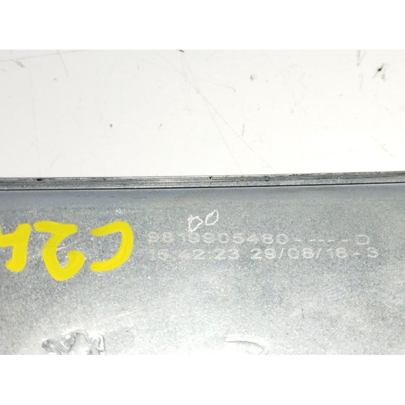 ELEVALUNAS DELANTERO DERECHO 9815999280