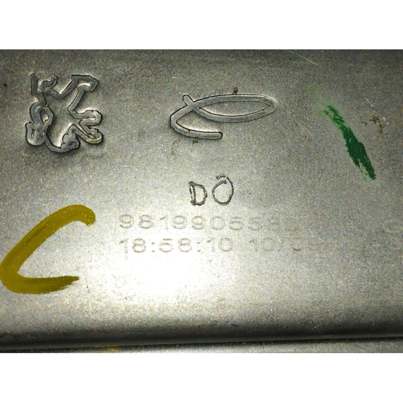 ELEVALUNAS DELANTERO IZQUIERDO 9815999380