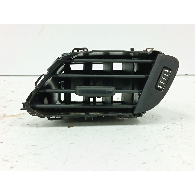 Recambio de rejilla aireadora para ford transit courier b460 furgoneta/monovolumen 1.5 ecoblue referencia OEM IAM R2X6A018B08ABW