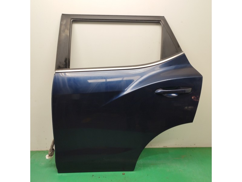 Recambio de puerta trasera izquierda para ssangyong tivoli 1.5 g15dtf referencia OEM IAM   