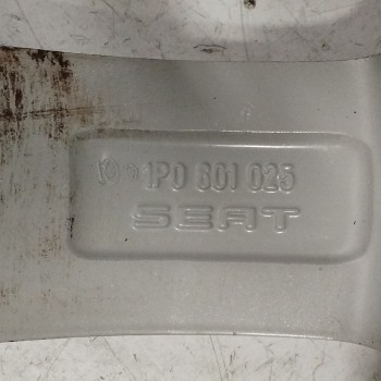 Recambio de llanta para seat toledo (5p2) 2.0 tdi referencia OEM IAM 1P0601025 6,5JX16H2 ET50 5H 5X112