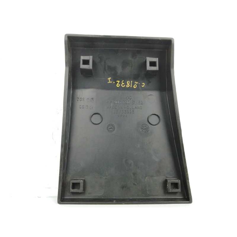 MOLDURAS DELANTERAS LATERAL IZQUIERDA