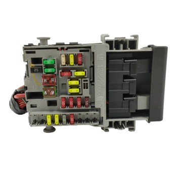 CAJA RELES / FUSIBLES 13222786 