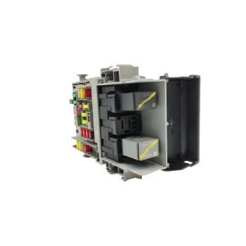 Recambio de caja reles / fusibles para opel insignia berlina 2.0 16v cdti referencia OEM IAM 13222786  