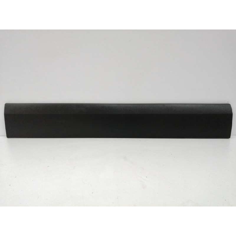 MOLDURA LATERAL TRASERA IZQUIERDA SOPORTE ROTO