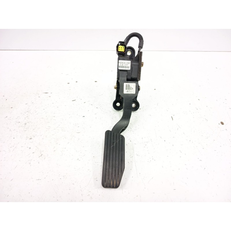 Recambio de potenciometro pedal para hyundai tucson (jm) 2.0 crdi a las 4 ruedas referencia OEM IAM 327262E300  