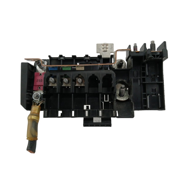 CAJA RELES / FUSIBLES