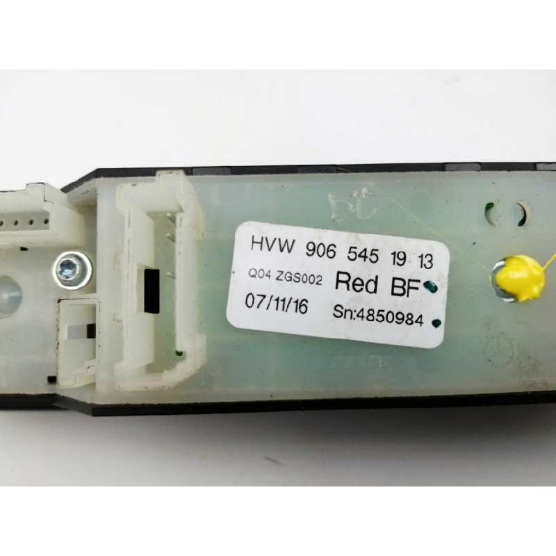 MANDO ELEVALUNAS DELANTERO DERECHO 9065451913