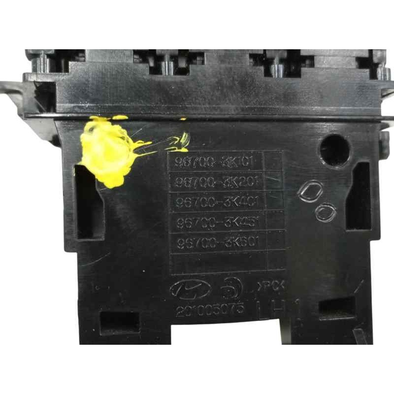 MANDO VOLANTE LADO DERECHO 967003K201