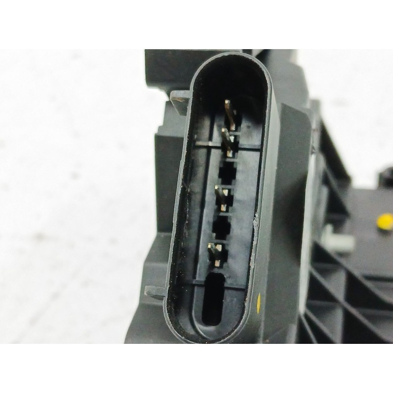 CERRADURA MALETERO / PORTON BM5AA21813BJ