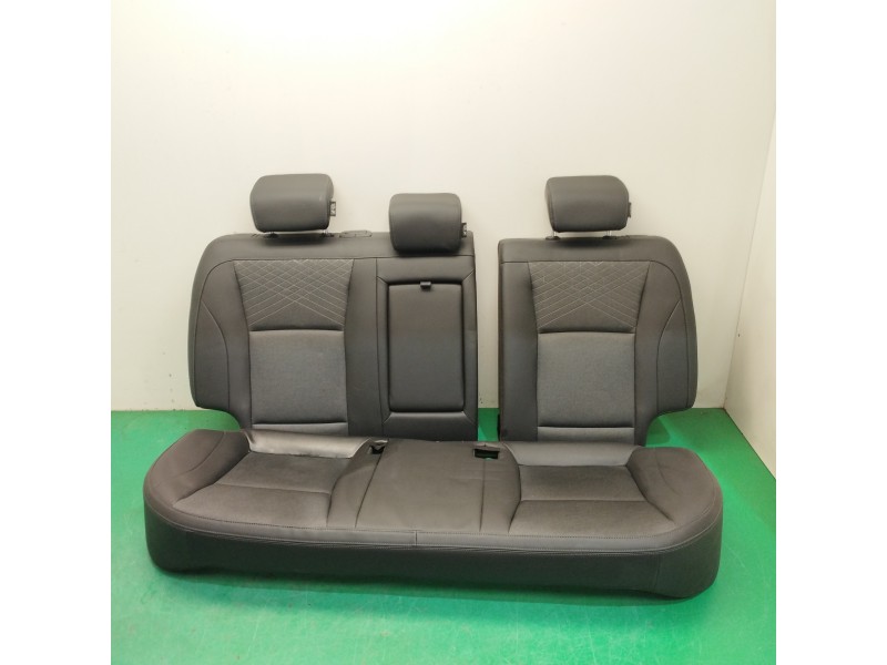 Recambio de asientos traseros para ssangyong tivoli 1.5 g15dtf referencia OEM IAM   