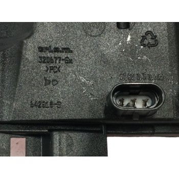 Recambio de luz de freno para piaggio (vespa) mp3 500 hpe (td1) referencia OEM IAM 320677DX LADO IZQUIERDO 