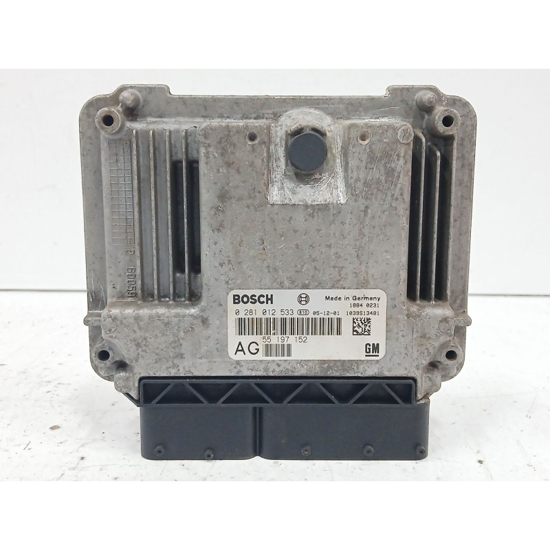 Recambio de centralita motor uce para opel vectra c berlina 1.9 cdti referencia OEM IAM 55197152  0281012533