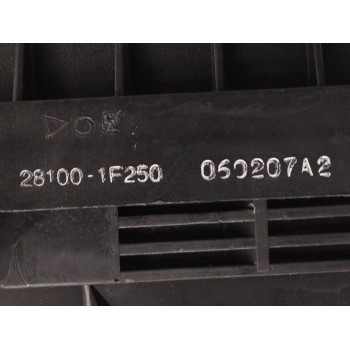 Recambio de filtro aire para kia sportage ii (je_, km_) 2.0 crdi 4wd referencia OEM IAM 281001F250  