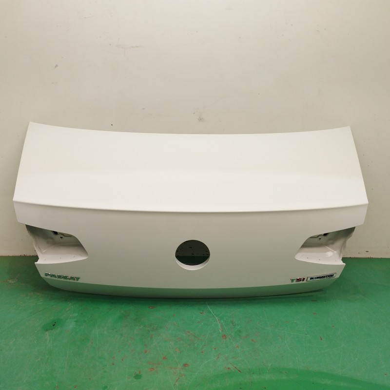 Recambio de tapa maletero para volkswagen passat b8 (3g2, cb2) 1.4 tsi 150 cv referencia OEM IAM 3G5827025A  