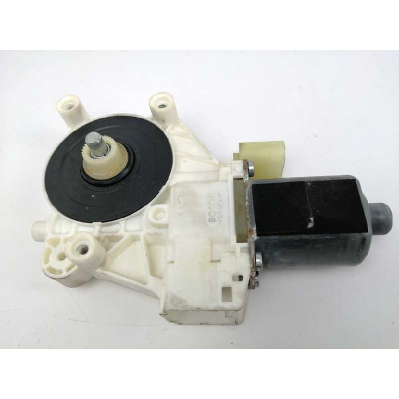 MOTOR ELEVALUNAS DELANTERO DERECHO