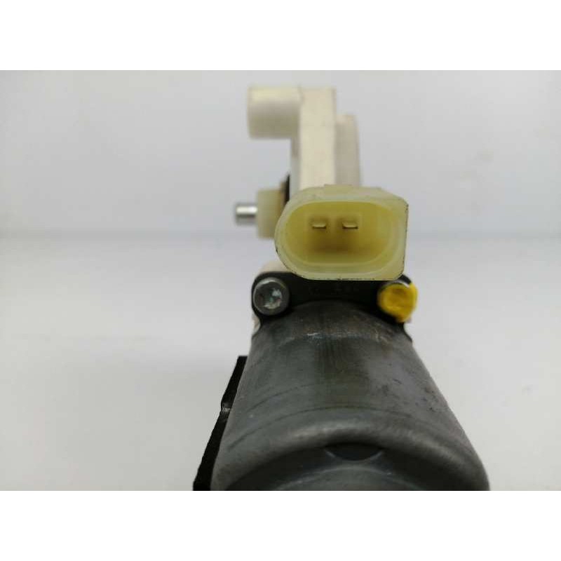 MOTOR ELEVALUNAS DELANTERO DERECHO