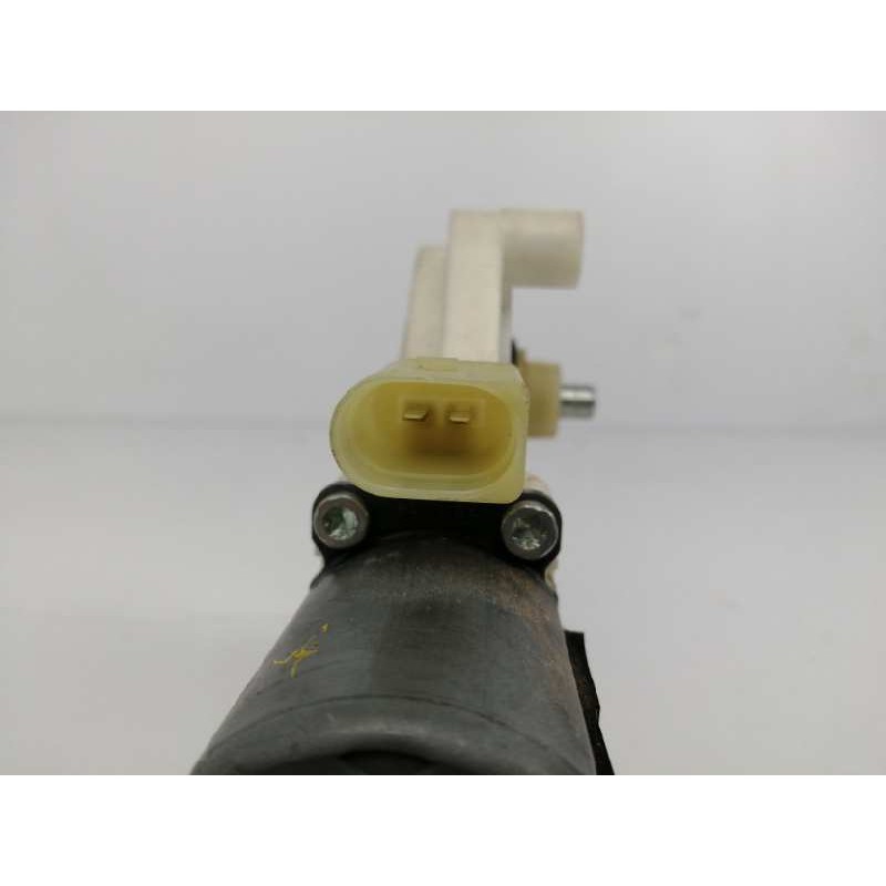 MOTOR ELEVALUNAS DELANTERO IZQUIERDO