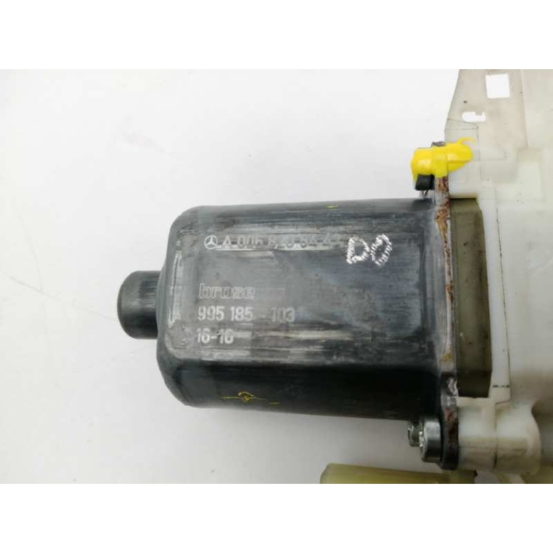 MOTOR ELEVALUNAS DELANTERO IZQUIERDO