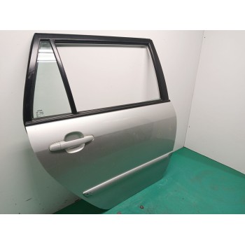 Recambio de puerta trasera derecha para toyota corolla station wagon (_e12_) 2.0 d-4d (cde120_) referencia OEM IAM 6700302220  