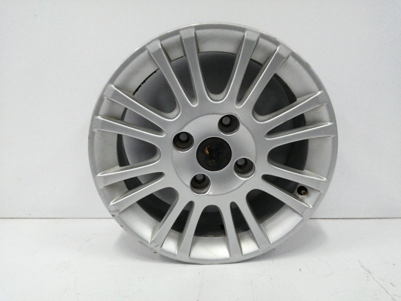 Recambio de llanta para volvo s40 berlina 1.6 cat referencia OEM IAM 30620801 6JX15X44 