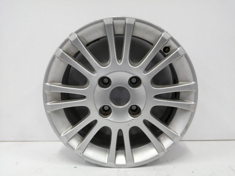 Recambio de llanta para volvo s40 berlina 1.6 cat referencia OEM IAM 30620801 6JX15X44 