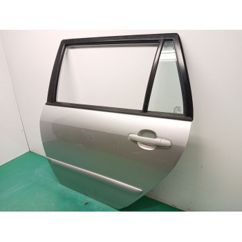 Recambio de puerta trasera izquierda para toyota corolla station wagon (_e12_) 2.0 d-4d (cde120_) referencia OEM IAM   
