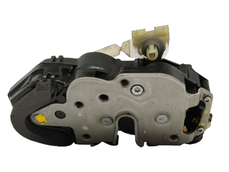 Recambio de cerradura puerta trasera derecha para opel insignia berlina 2.0 16v cdti referencia OEM IAM 13578025  