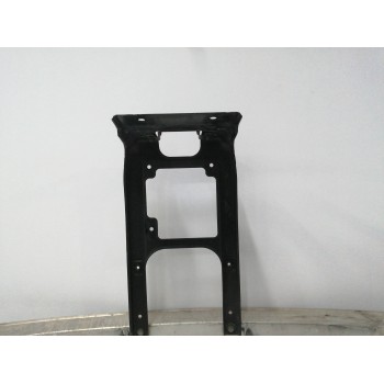 Recambio de refuerzo paragolpes delantero para mercedes-benz clase m (w164) 3.0 cdi cat referencia OEM IAM A1646261455  