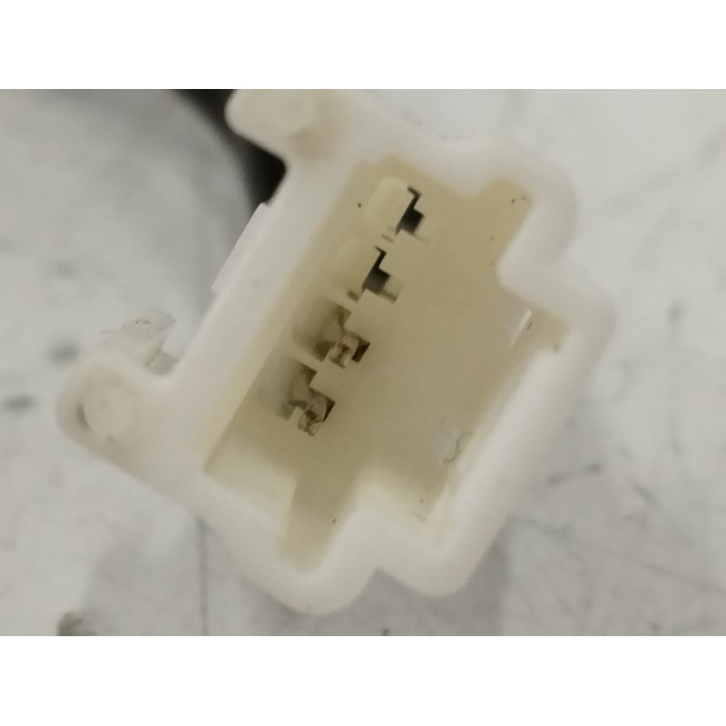 ENGANCHE CINTURON IZQUIERDO TRASERO