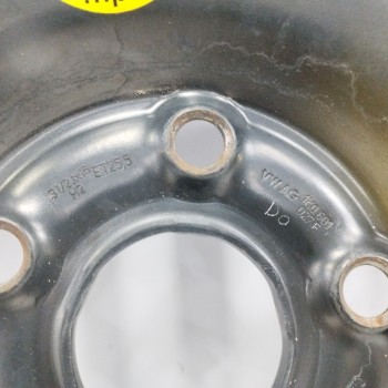 Recambio de neumatico repuesto para audi a3 (8p) 1.9 tdi referencia OEM IAM 1K0601027F 3,5JX16H2 ET25,5 5H 5X112