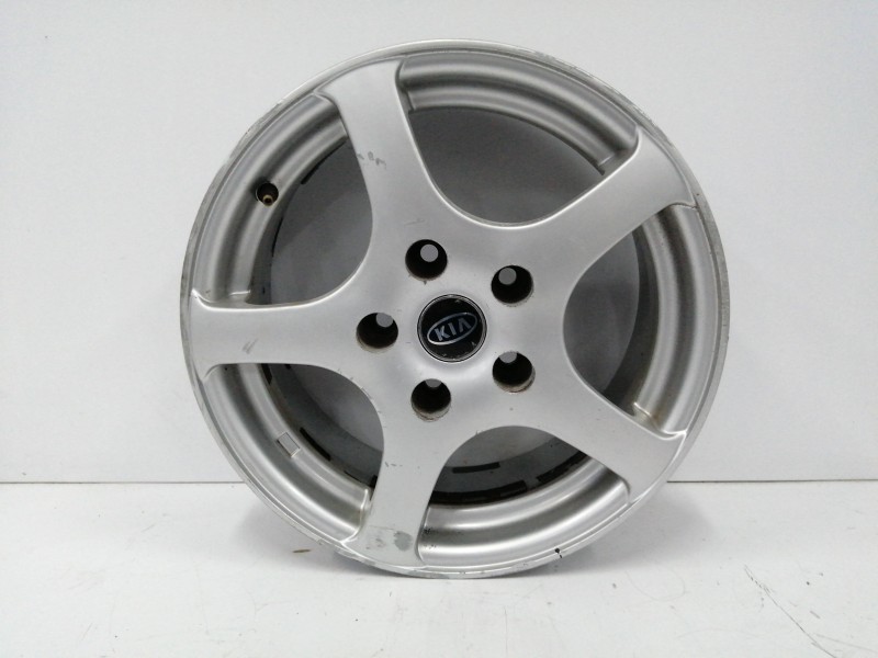 Recambio de llanta para kia carnival 2.9 turbodiesel cat referencia OEM IAM  6,5JX15H2 ET35 