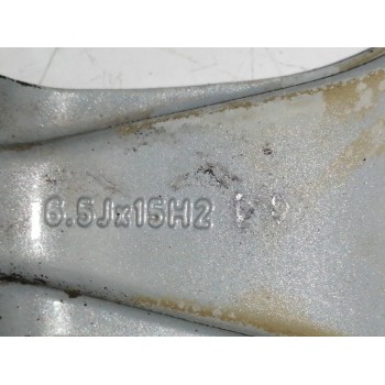 Recambio de llanta para kia carnival 2.9 turbodiesel cat referencia OEM IAM  6,5JX15H2 ET35 