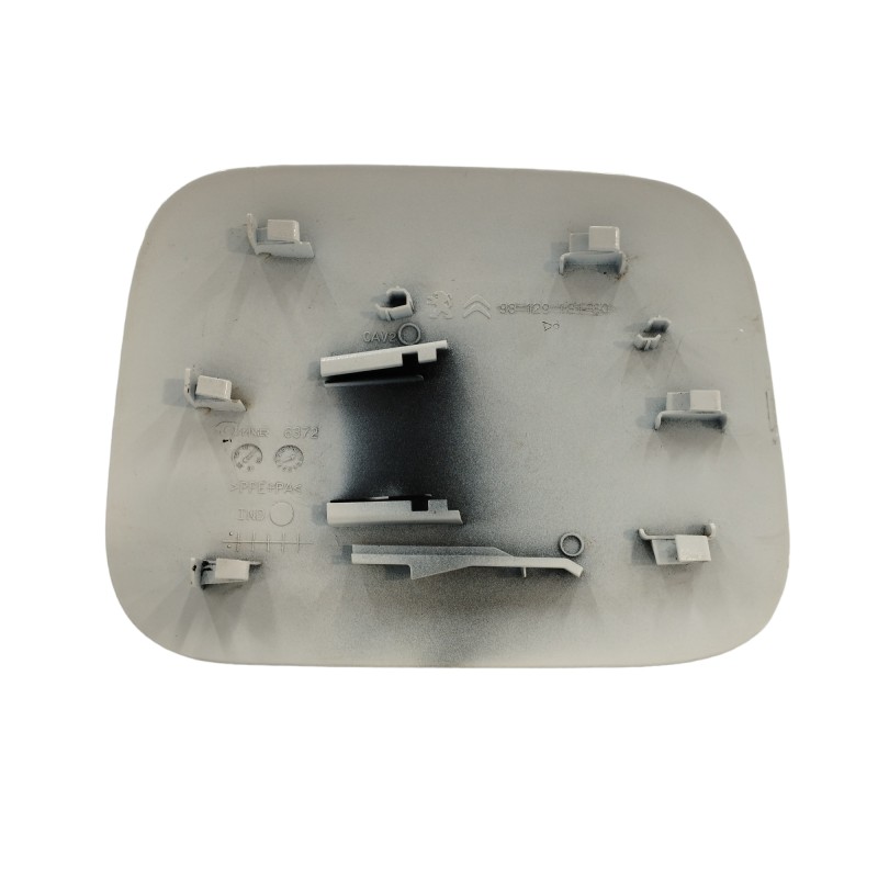 TAPA EXTERIOR COMBUSTIBLE