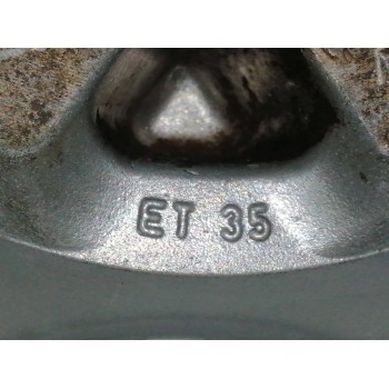 Recambio de llanta para kia carnival 2.9 turbodiesel cat referencia OEM IAM  6,5JX15H2 ET35 