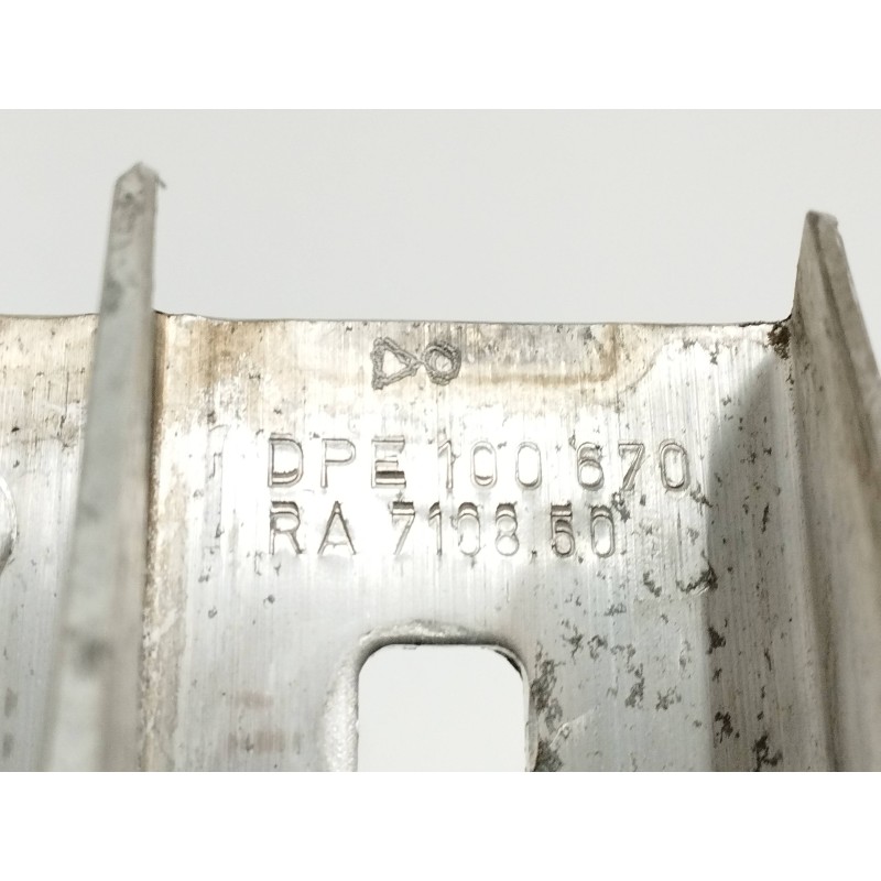 REFUERZO PARAGOLPES DELANTERO RA710850