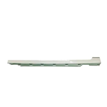 FALDON LATERAL 3G0853857 LADO IZQUIERDO 