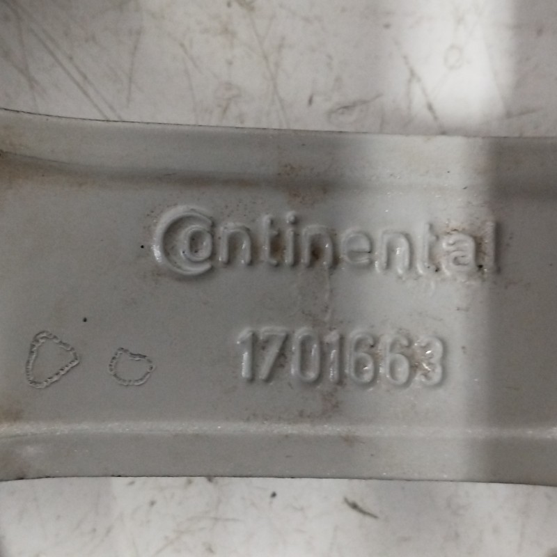 LLANTA 4 0JX15H2 ET27 3H 3X135