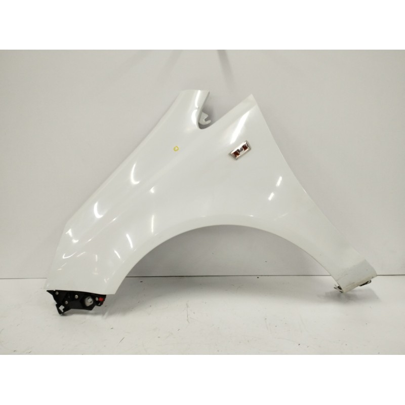 Recambio de aleta delantera izquierda para opel corsa d 1.3 16v cdti referencia OEM IAM  OBSERVAR FOTOS 