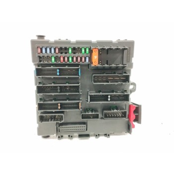 CAJA RELES / FUSIBLES 12764435 519161202 