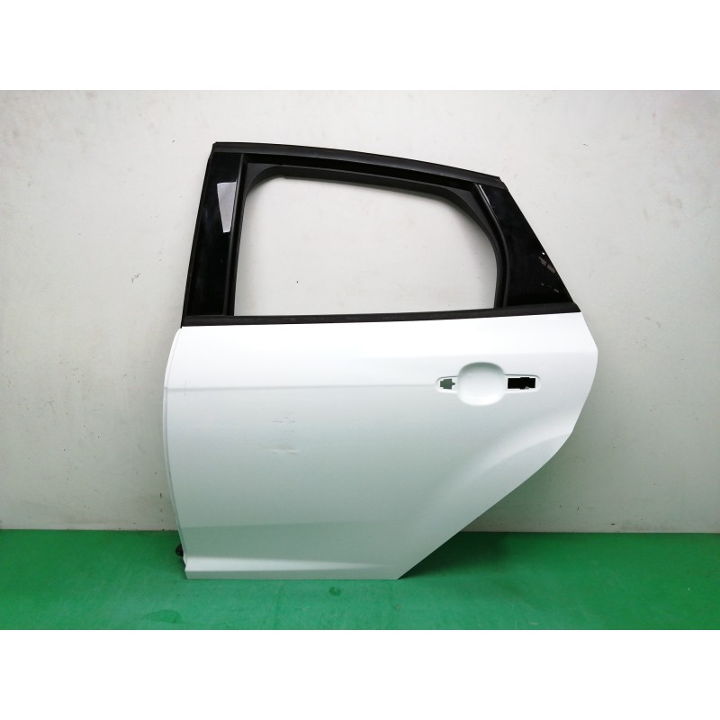 Recambio de puerta trasera izquierda para ford focus lim. trend + referencia OEM IAM 2164166 OBSERVAR FOTOS 