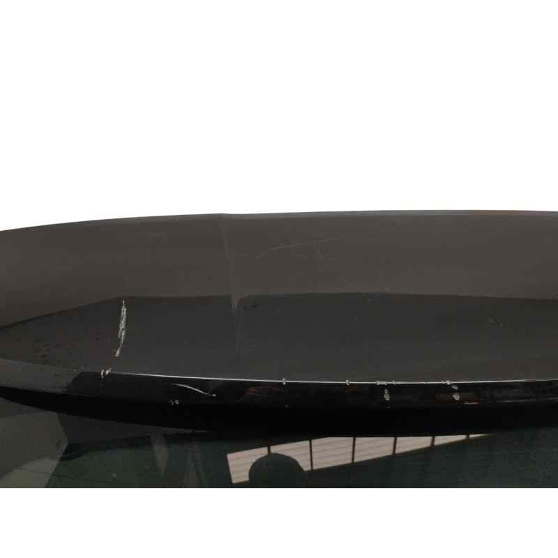 PORTON TRASERO NECESITA REPARACION