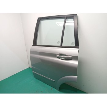 Recambio de puerta trasera izquierda para ssangyong kyron 2.0 xdi referencia OEM IAM 6301109A10 6300308103 1428424